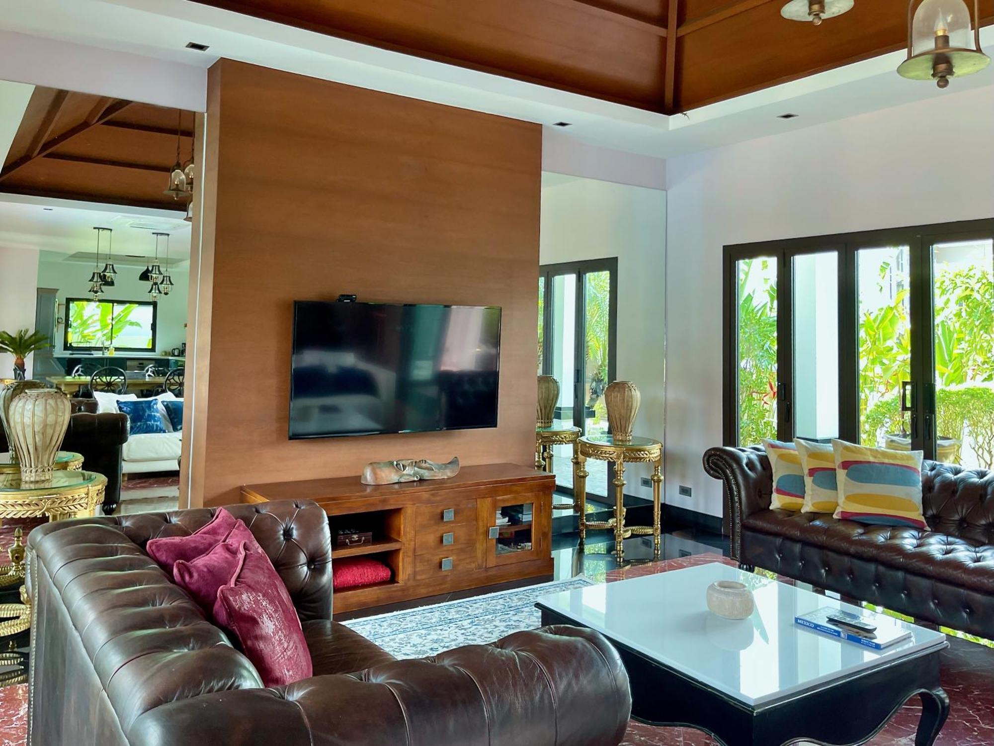 Siam Jewel - Private Pool In Guest house *